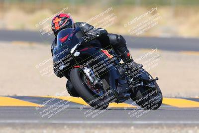 media/Oct-03-2022-Moto Forza (Mon) [[5f077a3730]]/Advanced Group/Session 3 (Turn 3)/